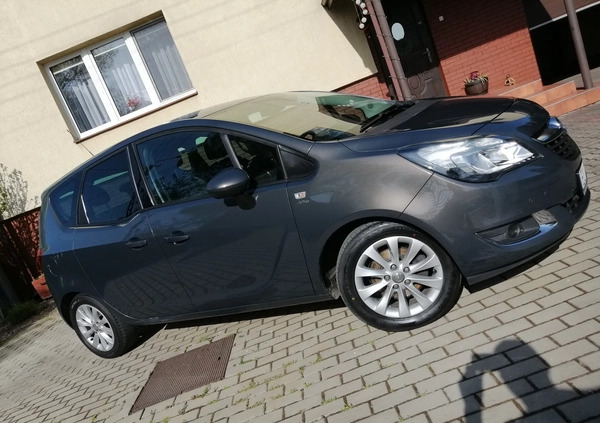 Opel Meriva cena 43700 przebieg: 92000, rok produkcji 2017 z Łask małe 497